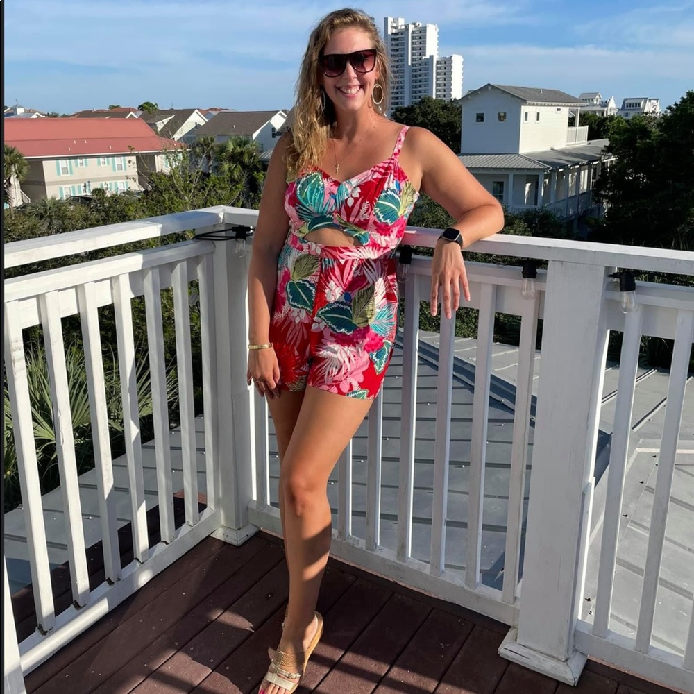 Express size 14 romper Hawaiian beachy worn once